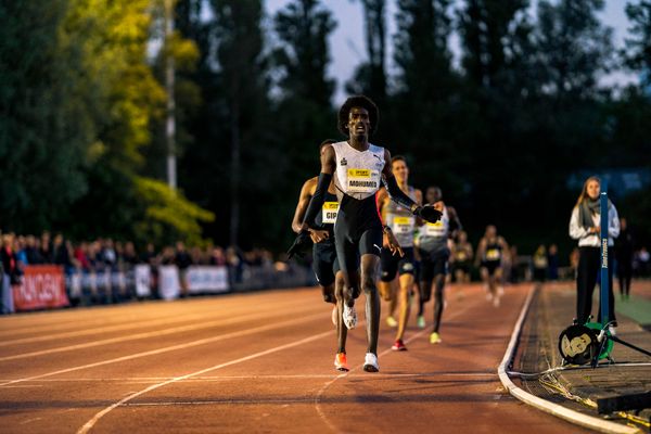 Mohamed Mohumed (LG Olympia Dortmund) ueber 1500m am 28.05.2022 waehrend der World Athletics Continental Tour IFAM Oordegem in Oordegem